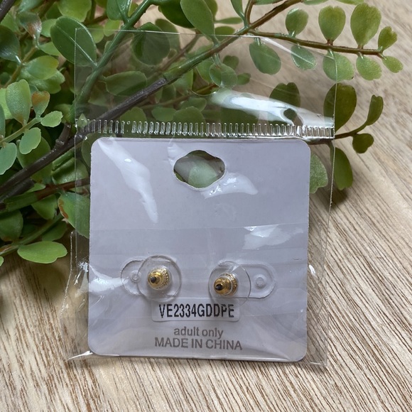 No. 3 Stud Sparkle Druzy Earrings 💗 Peach & Gold - Picture 5 of 9